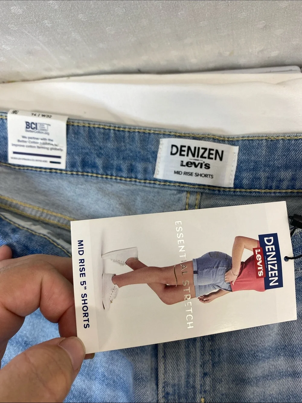 Denizen from Levi's Faded Blue Frayed Hem Distressed Jean Shorts Mid Rise - Picture 2 of 7